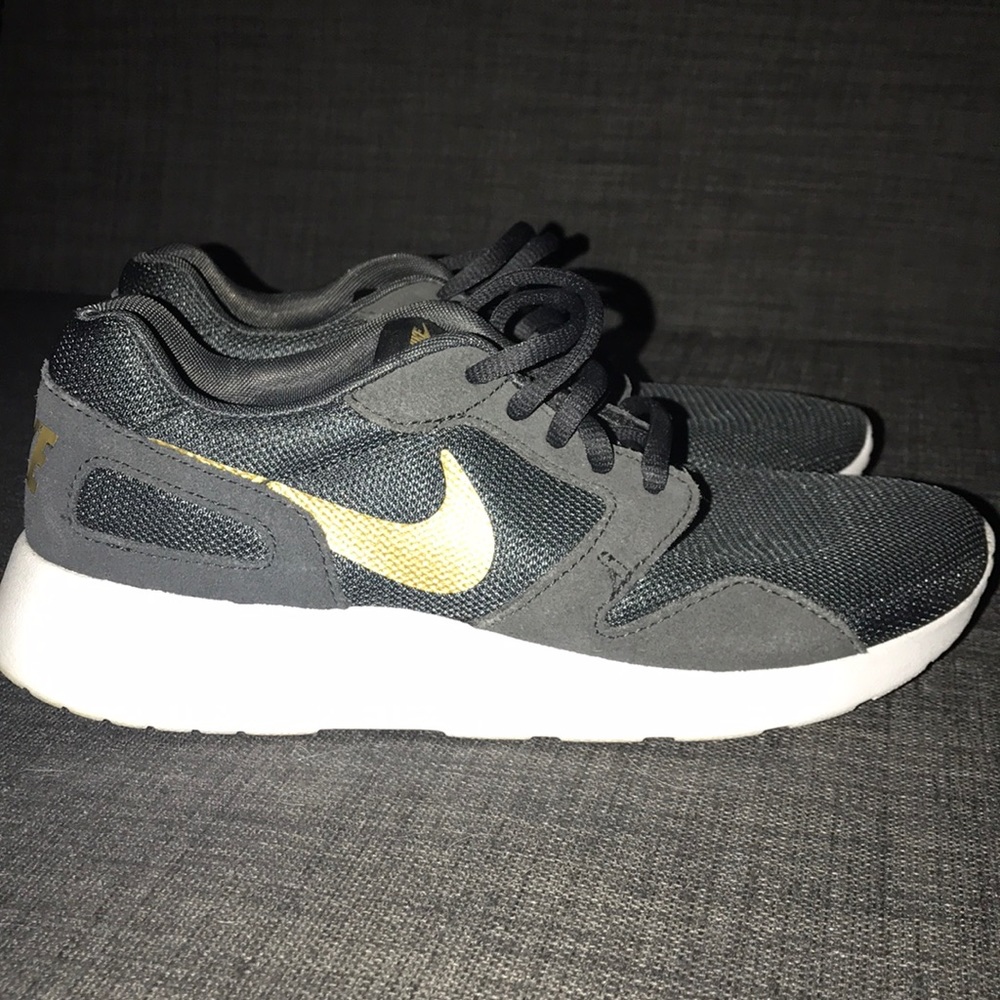 Nike workout shoes